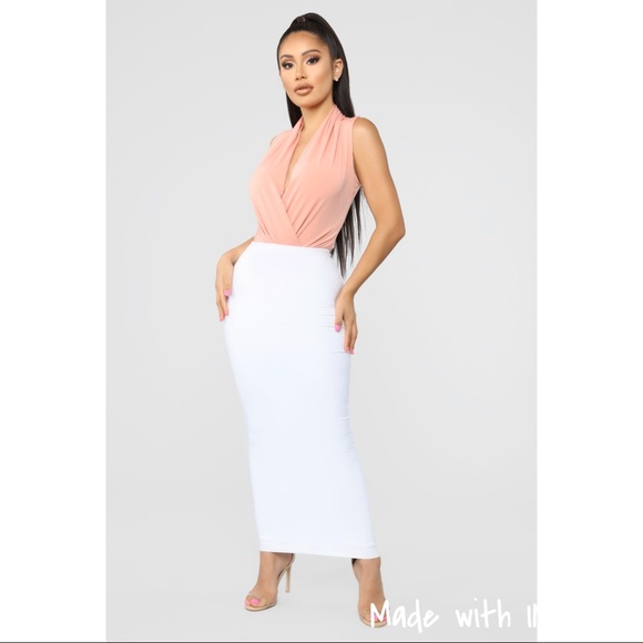 💥 HOST PICK | NEW Dusty Pink Surplice Bodysuit - Picture 7 of 8